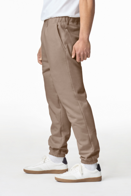 SOFTSTYLE™ MIDWEIGHT ADULT POCKET SWEATPANTS