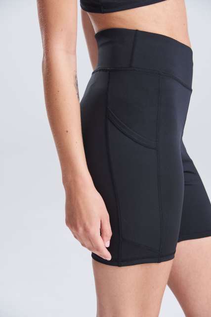 WOMEN'S RECYCLED TECH SHORTS