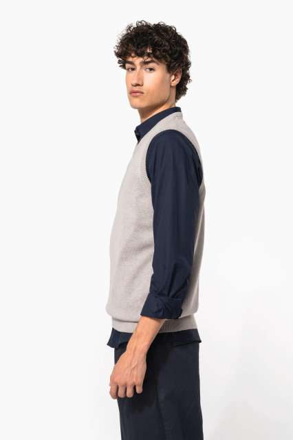 MEN'S SLEEVELESS V-NECK JUMPER