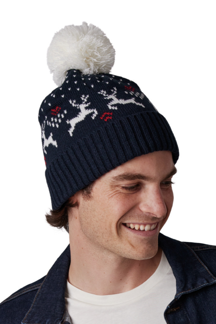 CACIULA BEANIE WITH REINDEER DESIGN